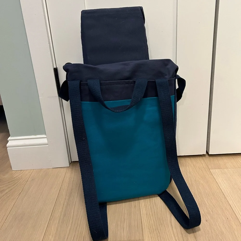 Dog tote bag for medium size dogs! (< 35 lbs)